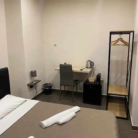 לינה וארוחת בוקר Sistra קטאניה