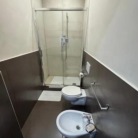 לינה וארוחת בוקר Sistra קטאניה